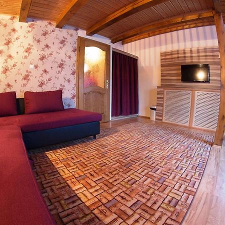 Egri Korona Borház és Wellness Hotel Demjén Esterno foto