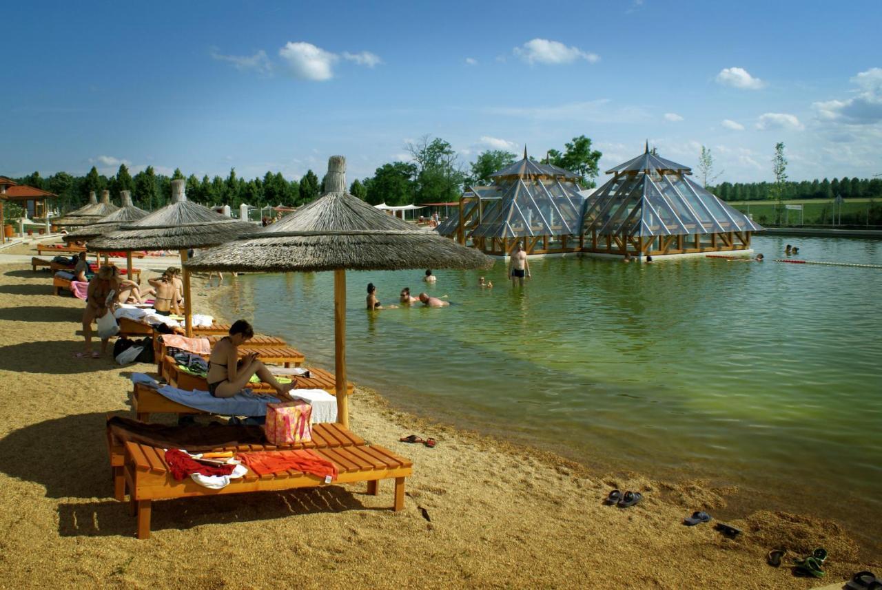 Egri Korona Borház és Wellness Hotel Demjén Esterno foto