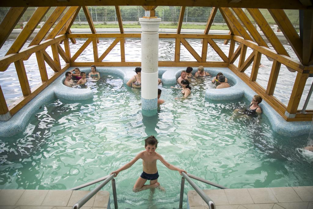 Egri Korona Borház és Wellness Hotel Demjén Esterno foto