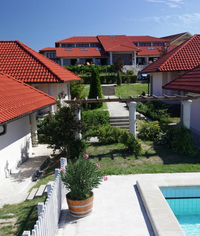 Egri Korona Borház és Wellness Hotel Demjén Esterno foto