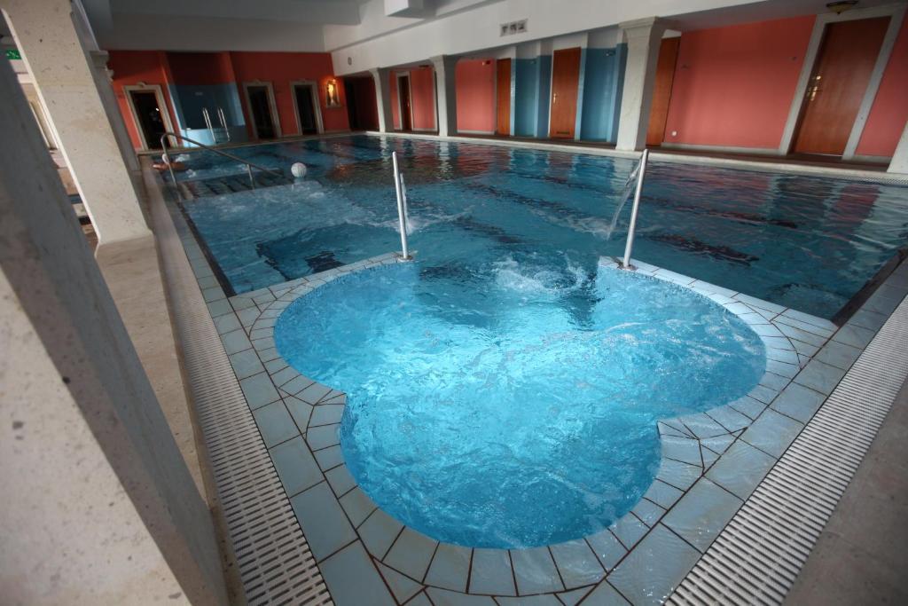 Egri Korona Borház és Wellness Hotel Demjén Esterno foto
